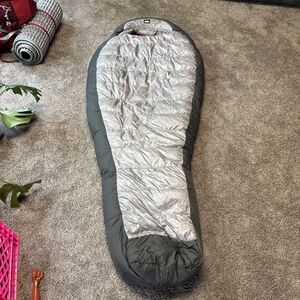 REI Joules 3 Season down sleeping Bag Mummy 700 Fill women’s Regular